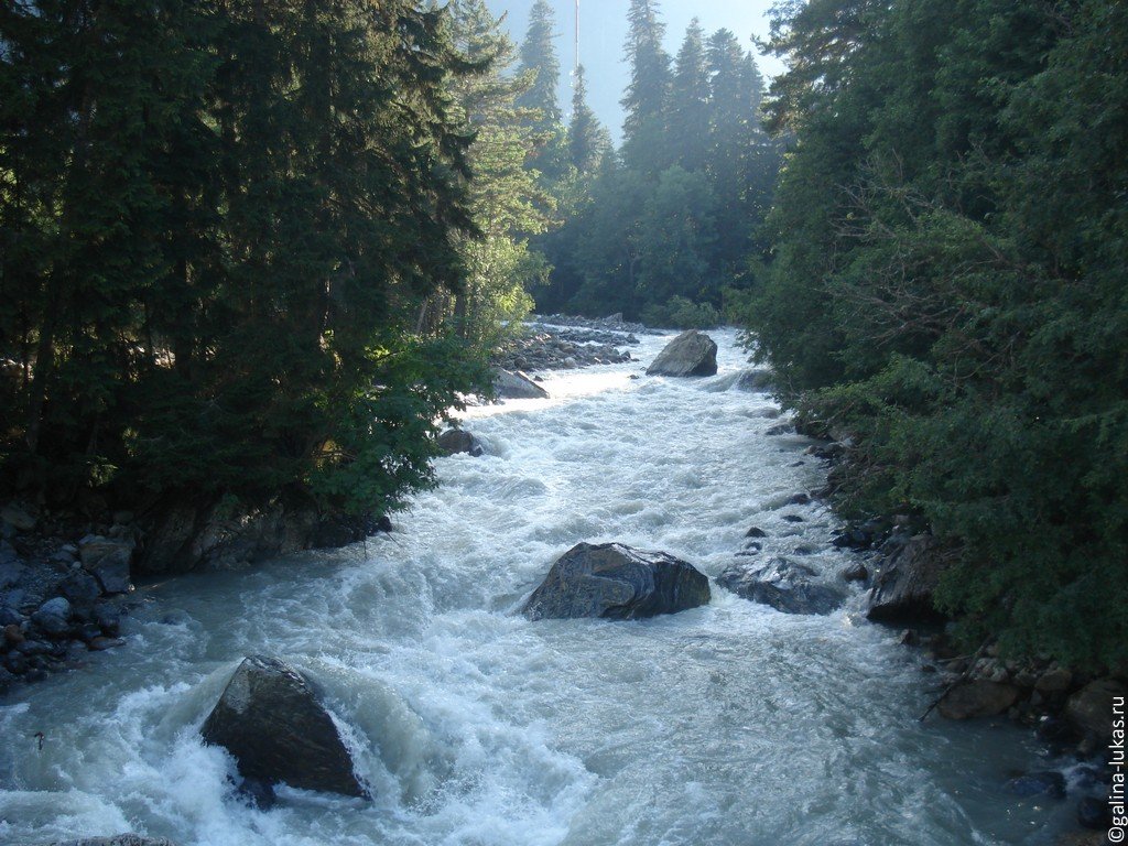 Домбай. Птышские водопады, ледник Птыш: улыбка природы