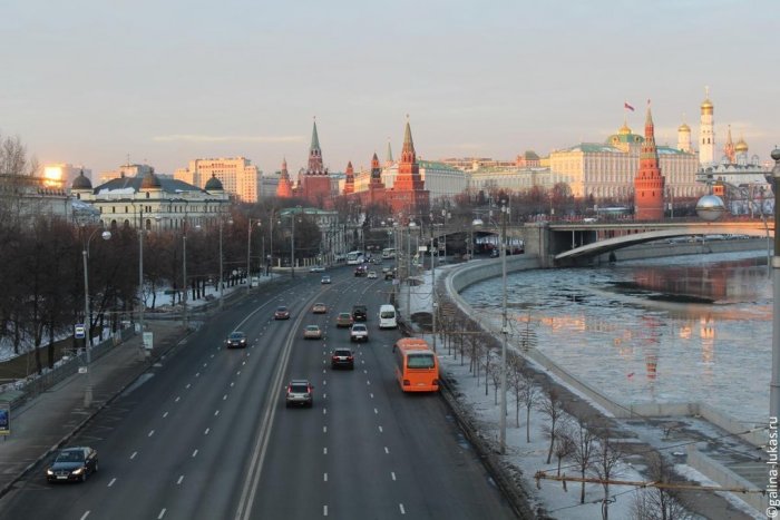 Патриарший мост,  Москва