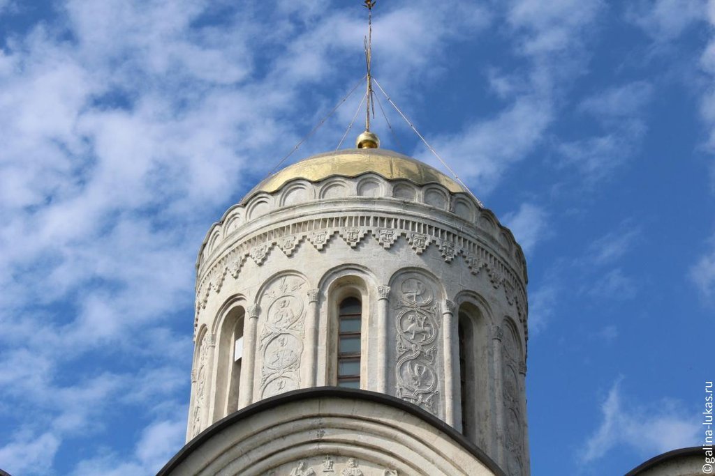 Дмитровский храм во Владимире