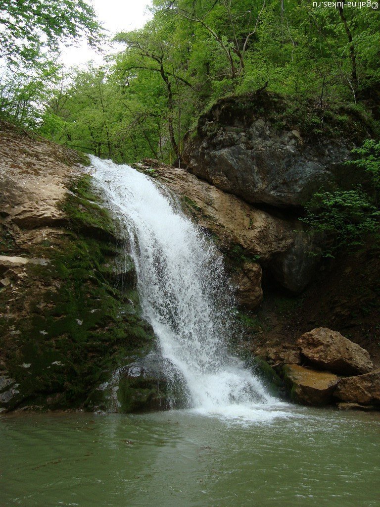 Водопад три брата